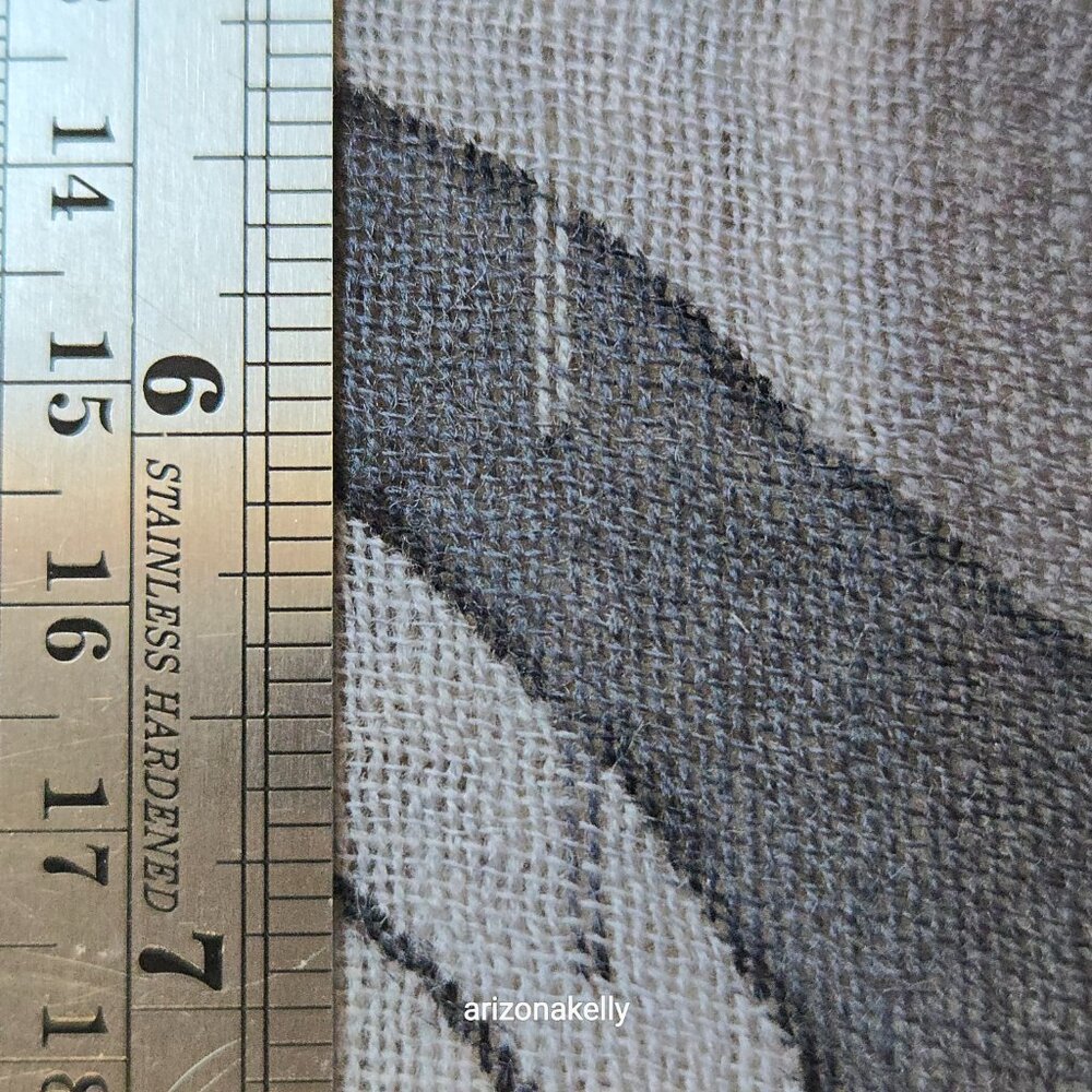 100% Wool Scarf Lightweight Black & Grey - Picture 6 of 13